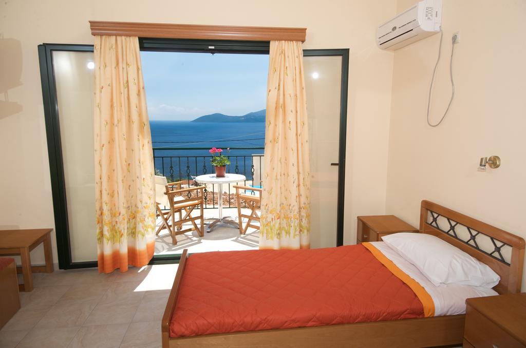 Fotini Apartment Agia Efimia Cameră foto