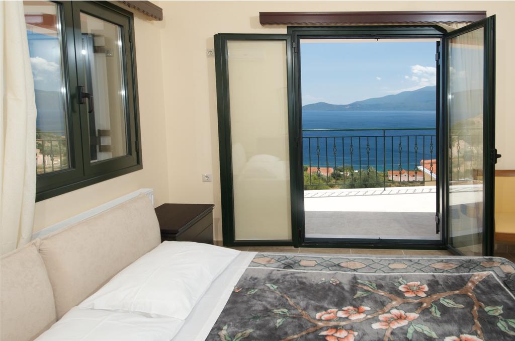 Fotini Apartment Agia Efimia Cameră foto