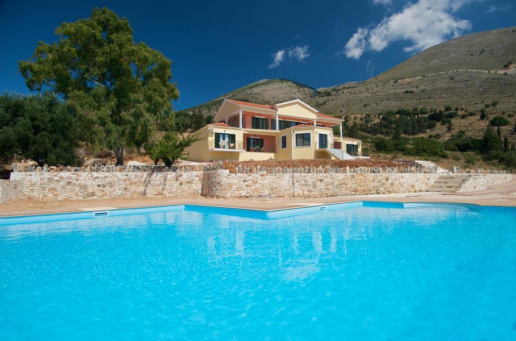 Fotini Apartment Agia Efimia Cameră foto