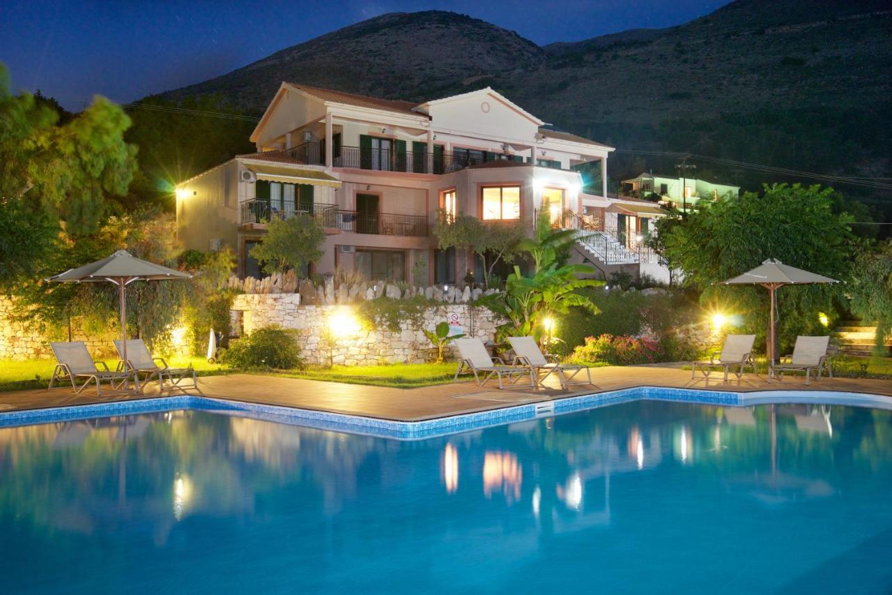 Fotini Apartment Agia Efimia Exterior foto